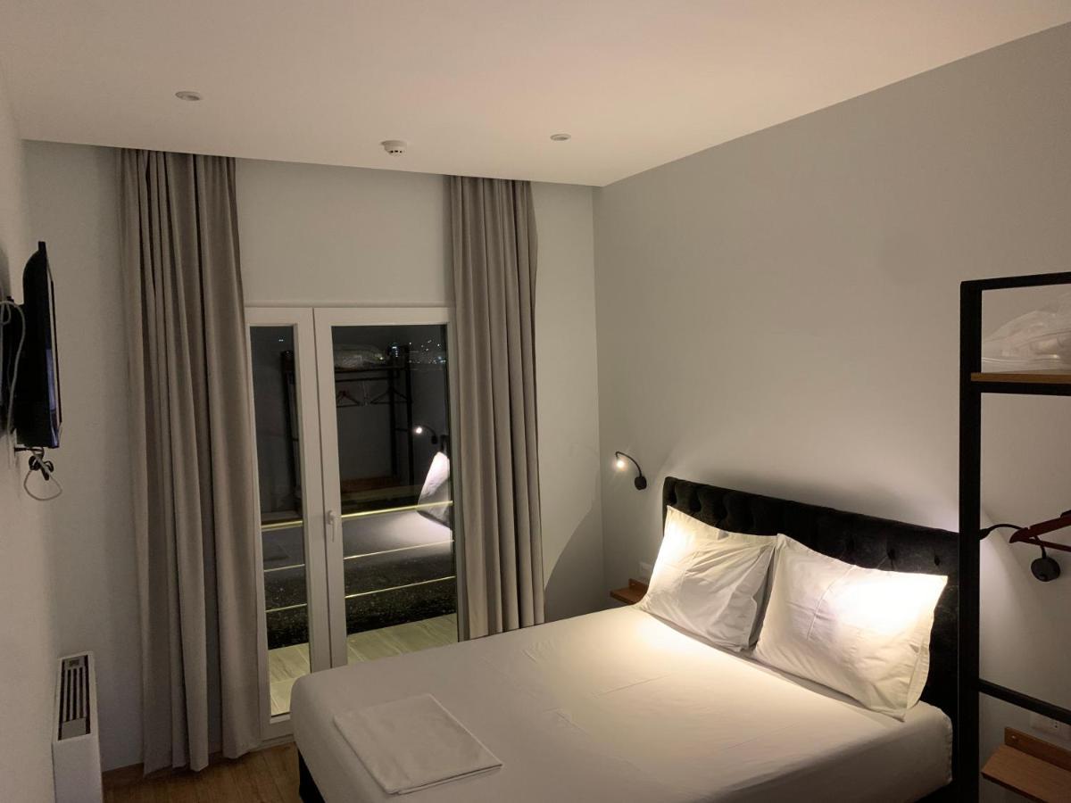 Merly Hotel Permet Exterior photo